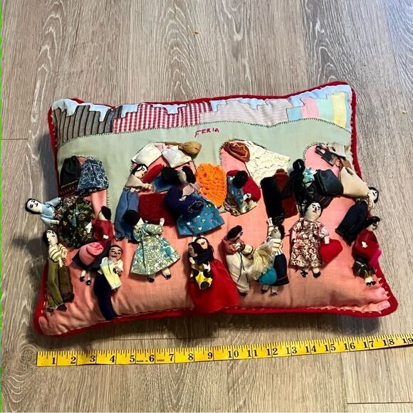 Vintage Peruvian Arpillera Feria 3D Folk Art Handmade Tapestry Pillow Crochet - Picture 11 of 16